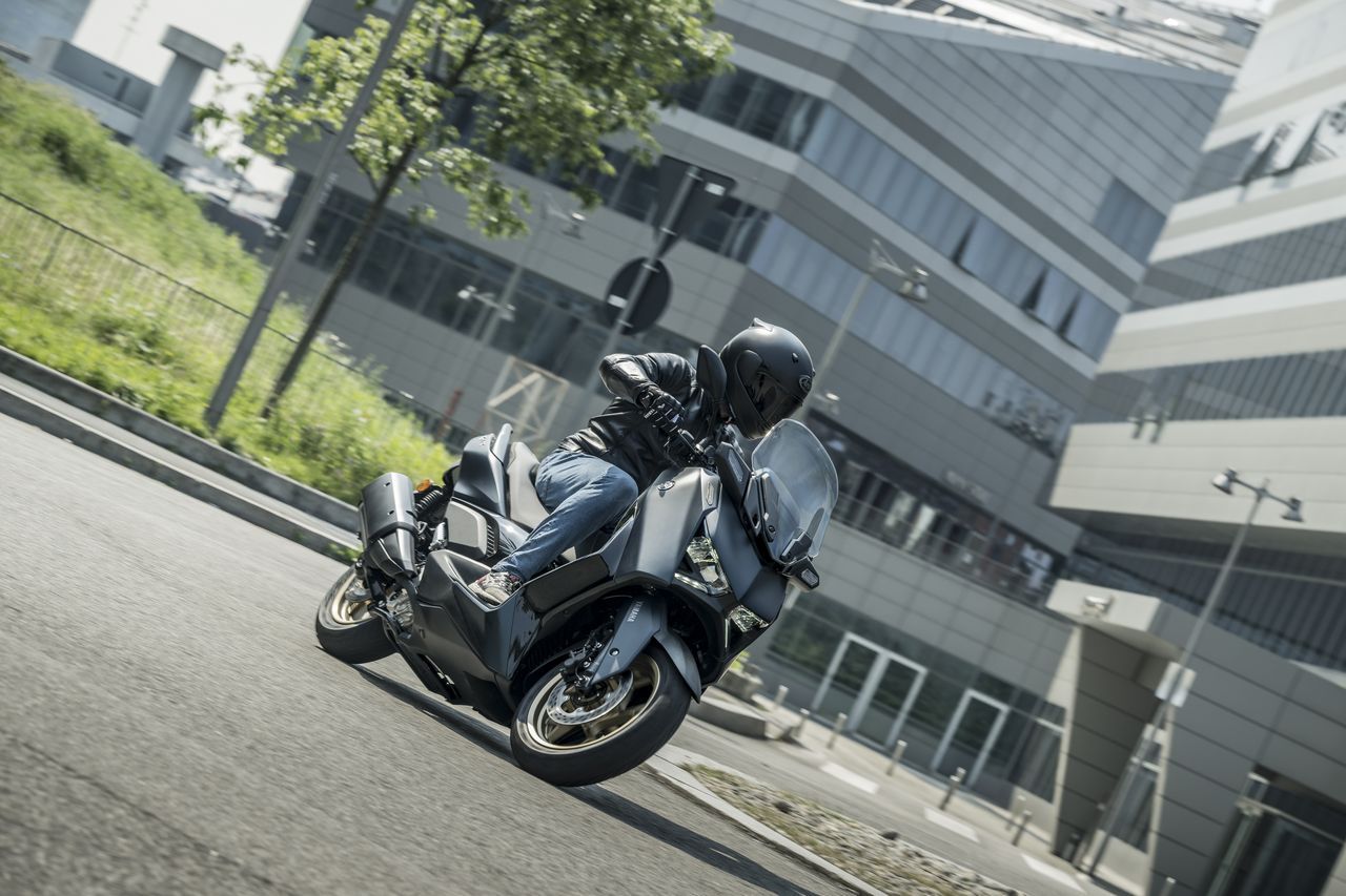 Yamaha Xmax 300 2023 11