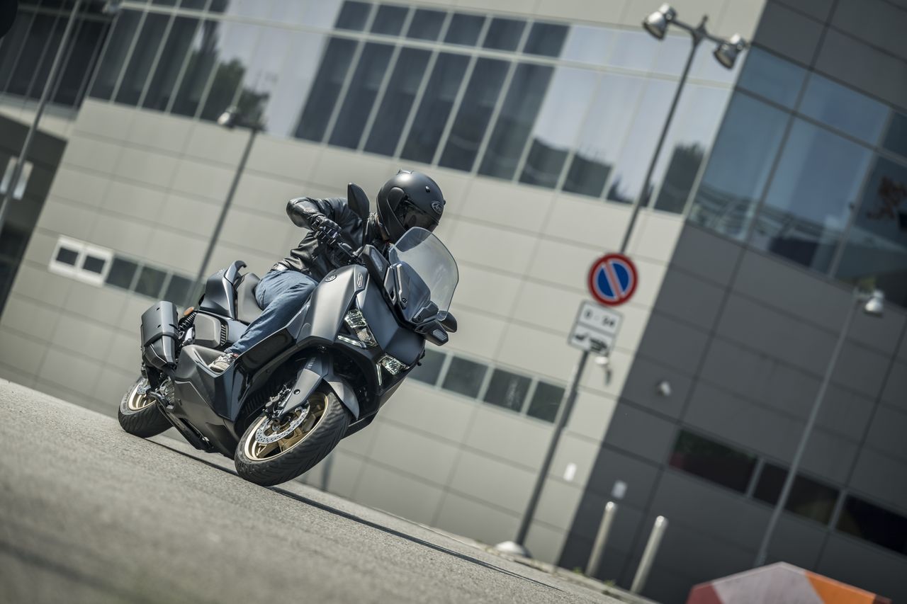 Yamaha Xmax 300 2023 12