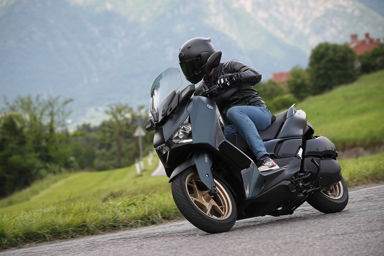 Yamaha Xmax 300 2023 15