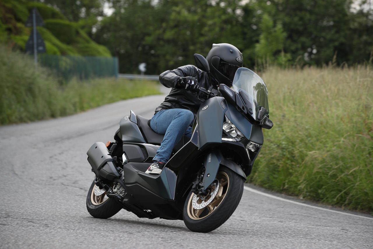 Yamaha Xmax 300 2023 22