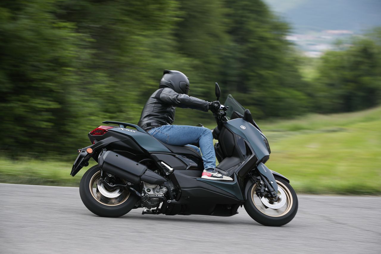 Yamaha Xmax 300 2023 32