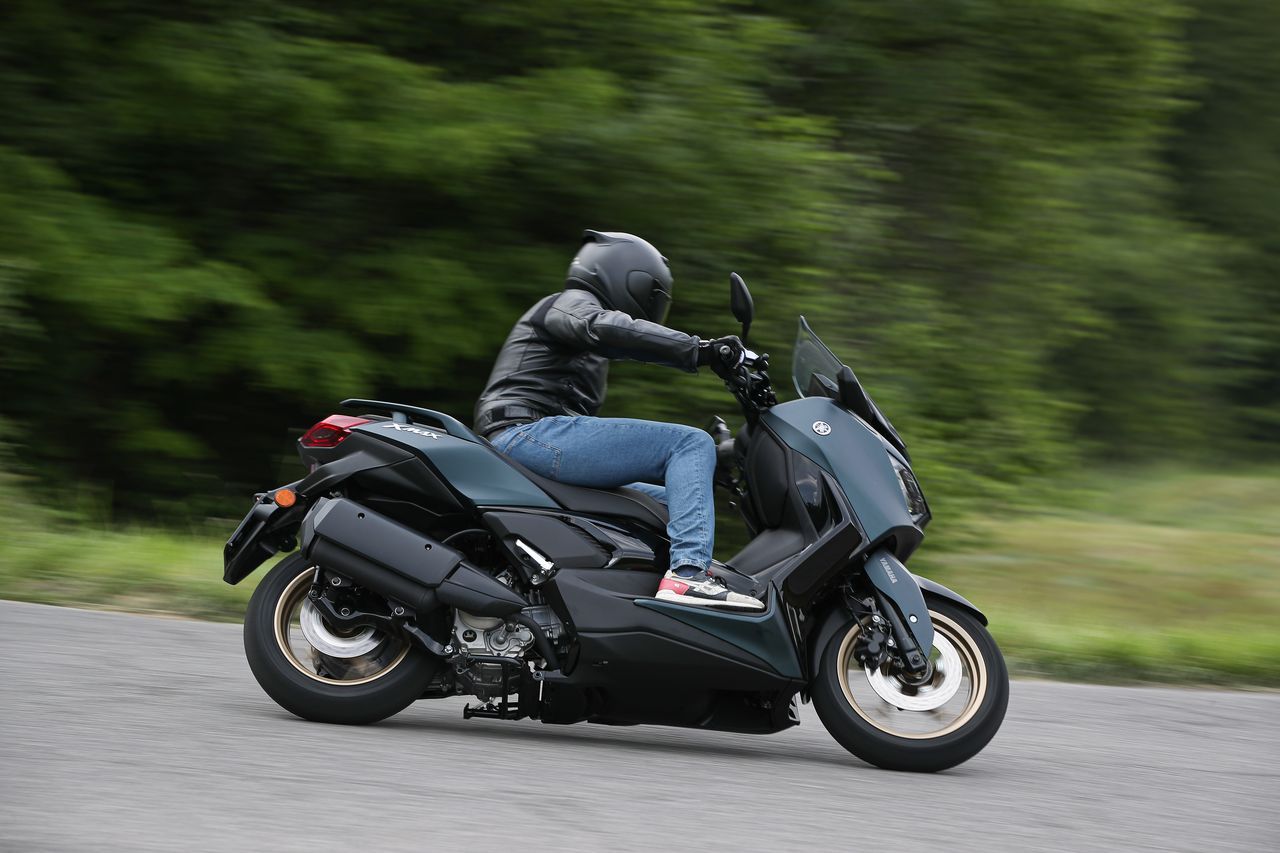 Yamaha Xmax 300 2023 33