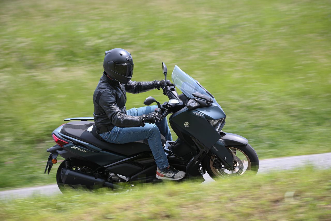 Yamaha Xmax 300 2023 39