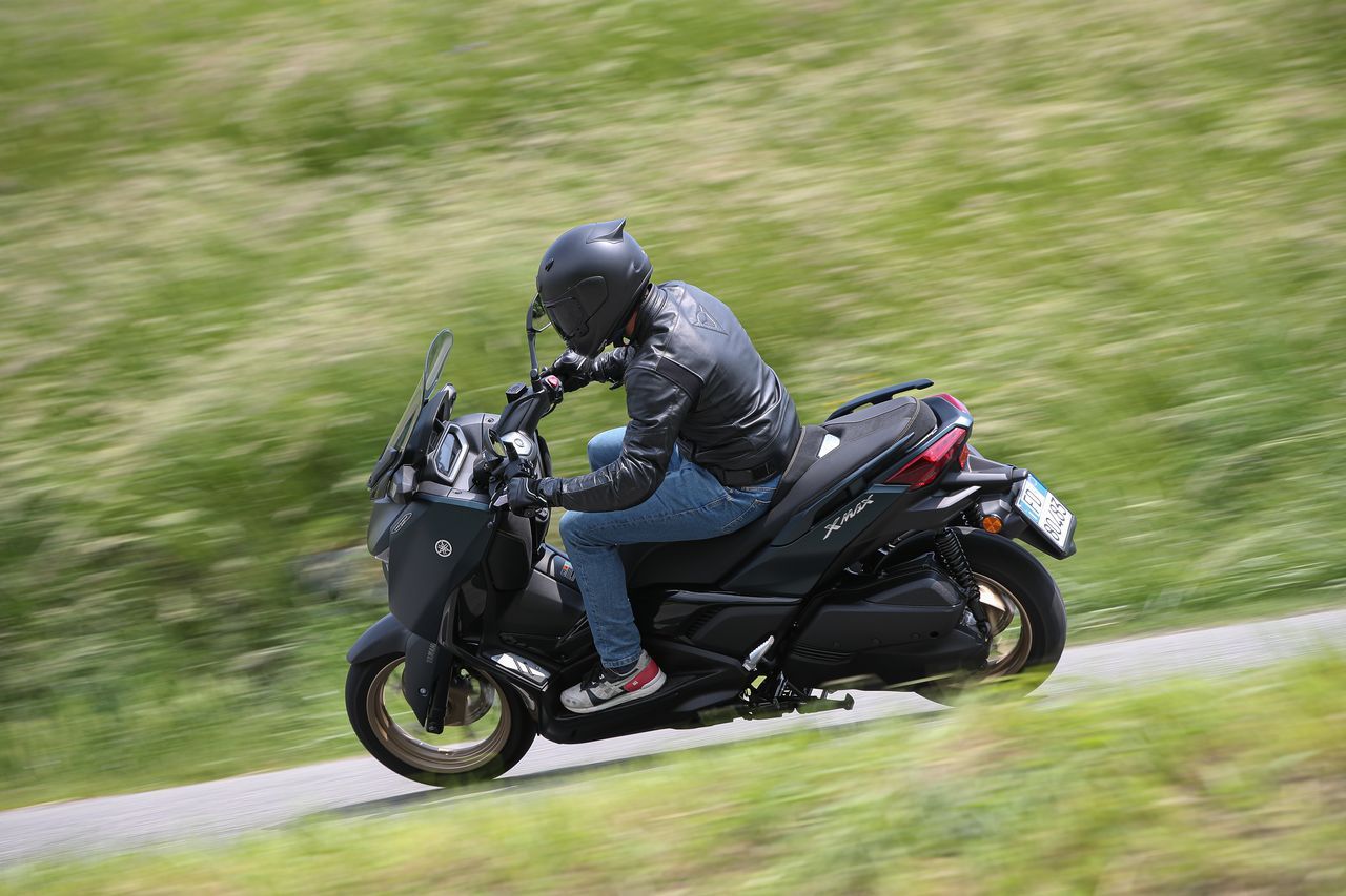 Yamaha Xmax 300 2023 41