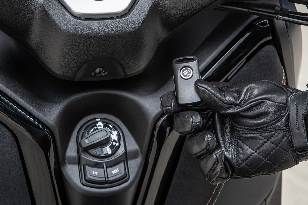 Yamaha Xmax 300 2023 48