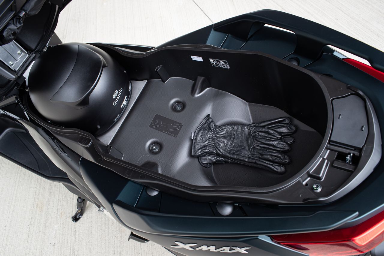 Yamaha Xmax 300 2023 49