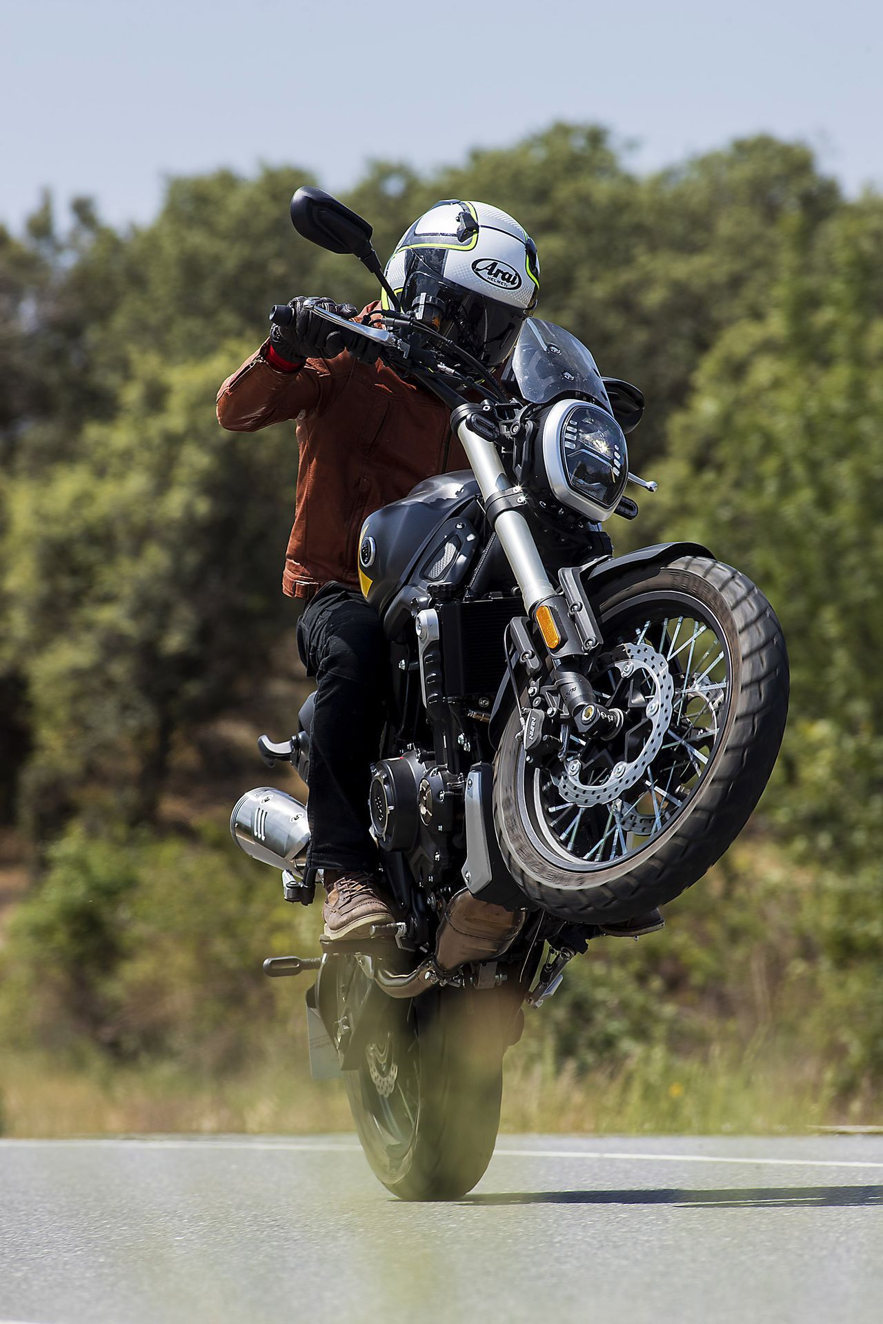comparativa scrambler 500 2023 15