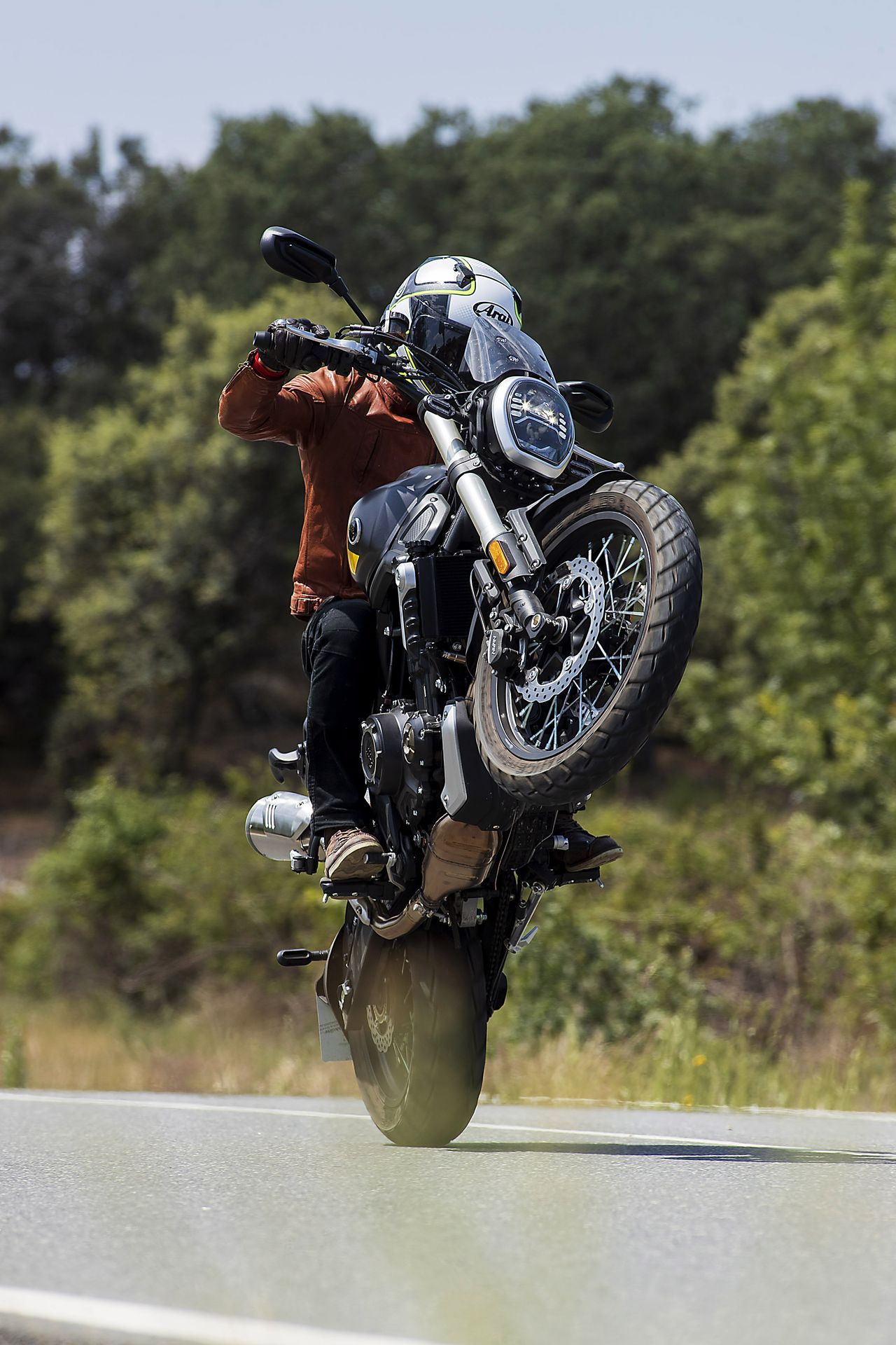 comparativa scrambler 500 2023 17