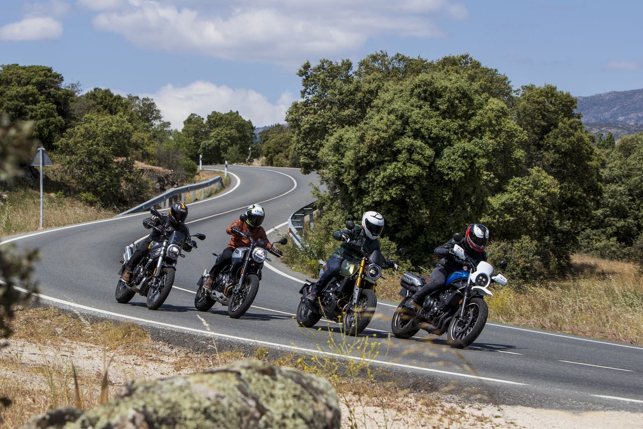 comparativa scrambler 500 2023 25