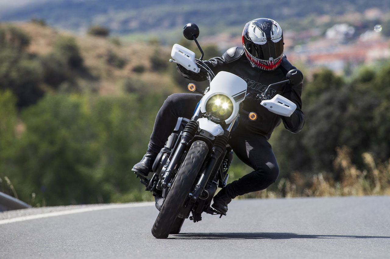 comparativa scrambler 500 2023 44