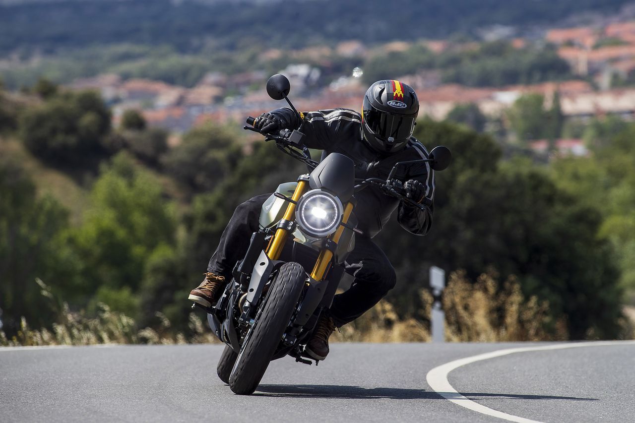 comparativa scrambler 500 2023 45