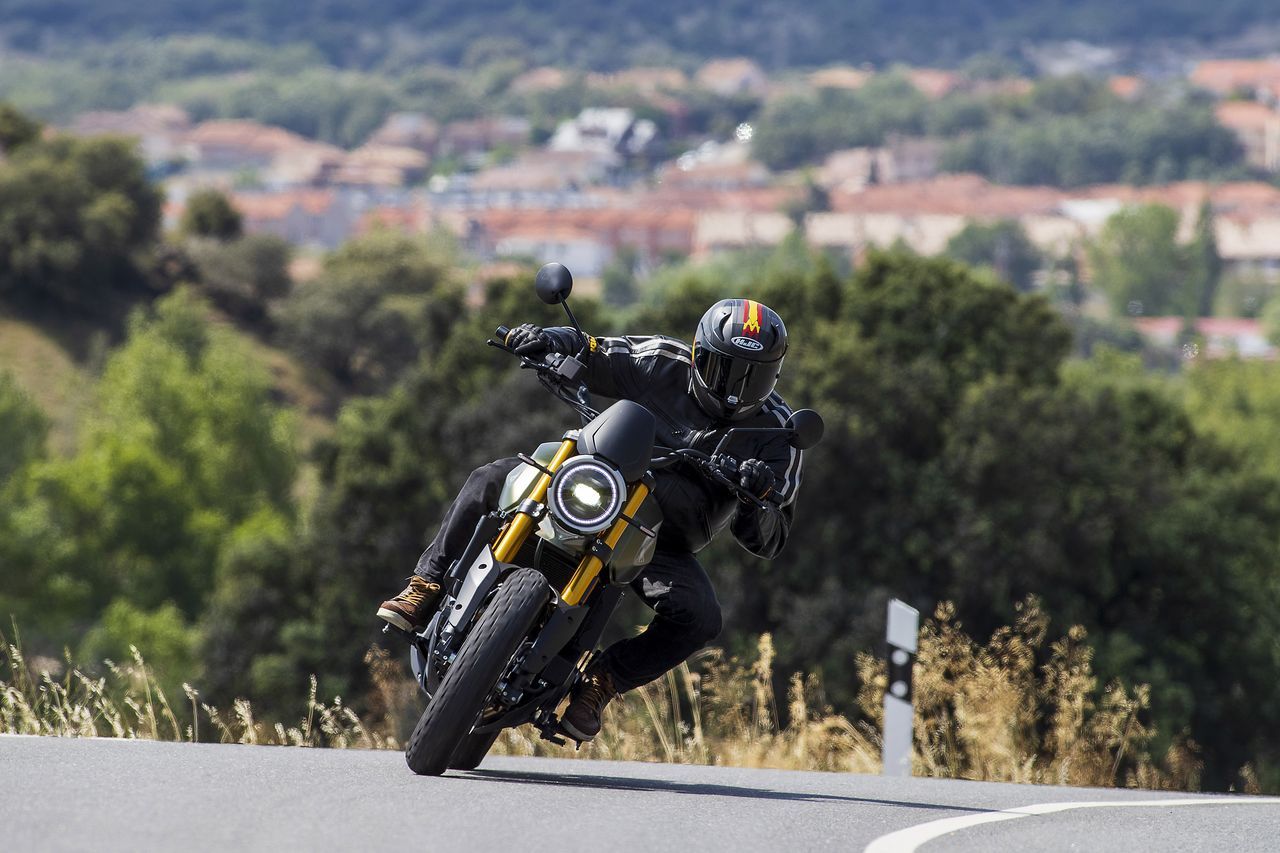 comparativa scrambler 500 2023 46