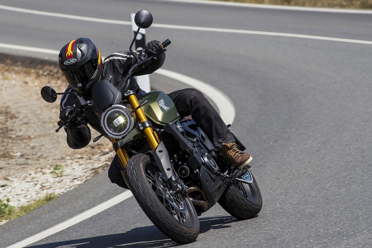 comparativa scrambler 500 2023 62