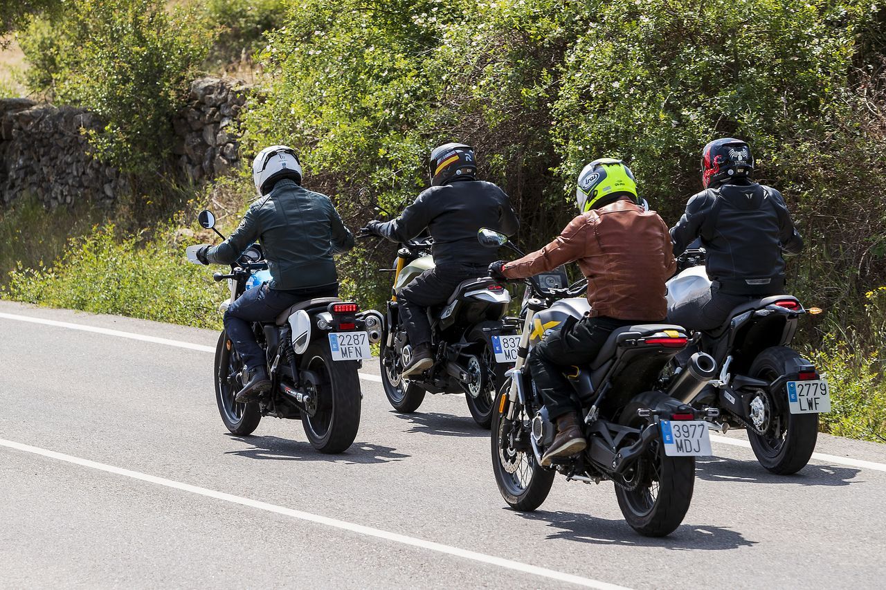 comparativa scrambler 500 2023 63