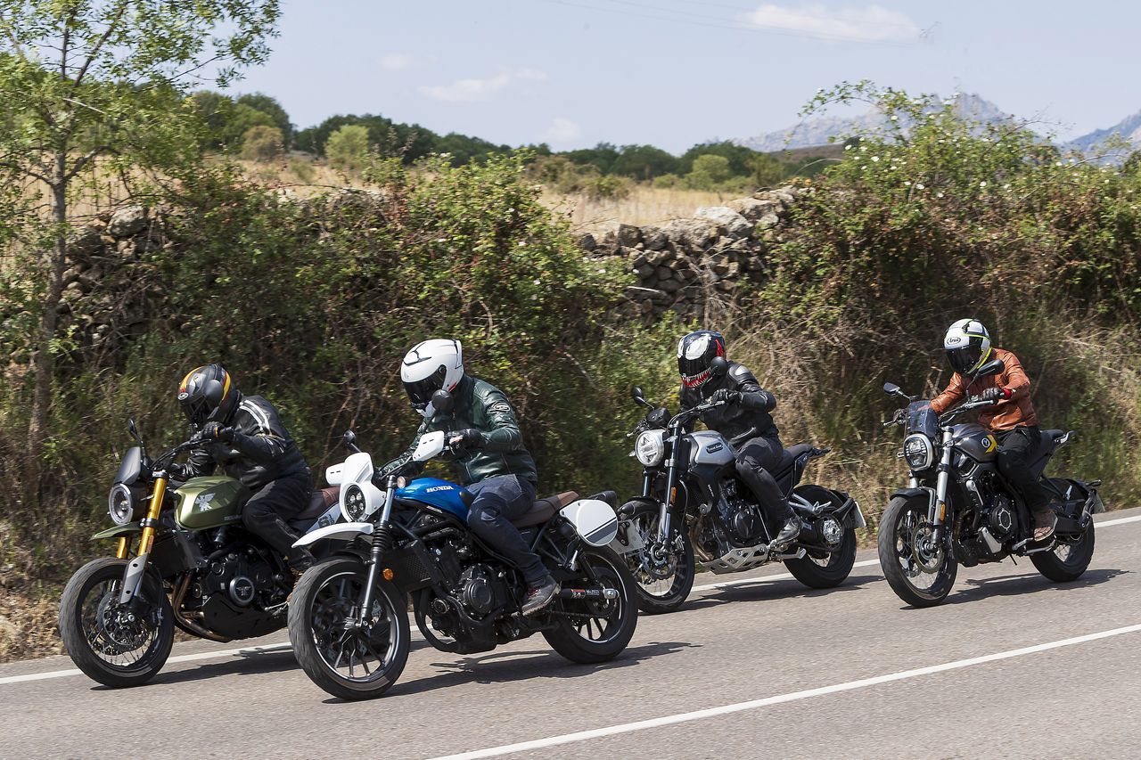 comparativa scrambler 500 2023 64