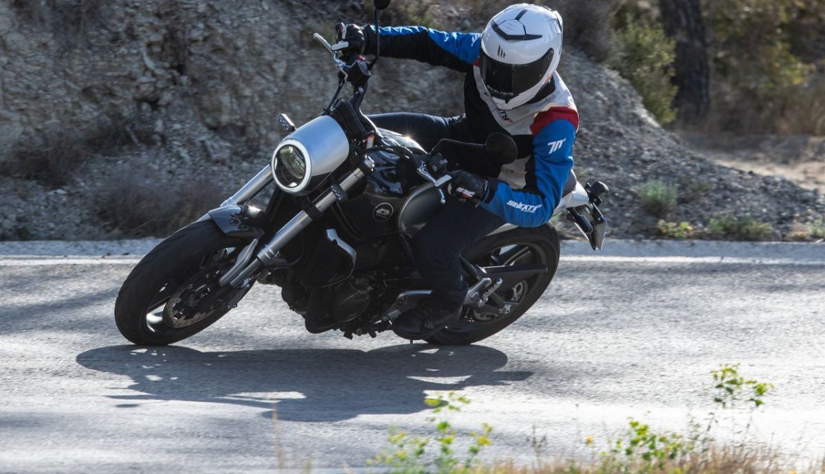Gama motos QJ Motor 6 Gama motos QJ Motor 6