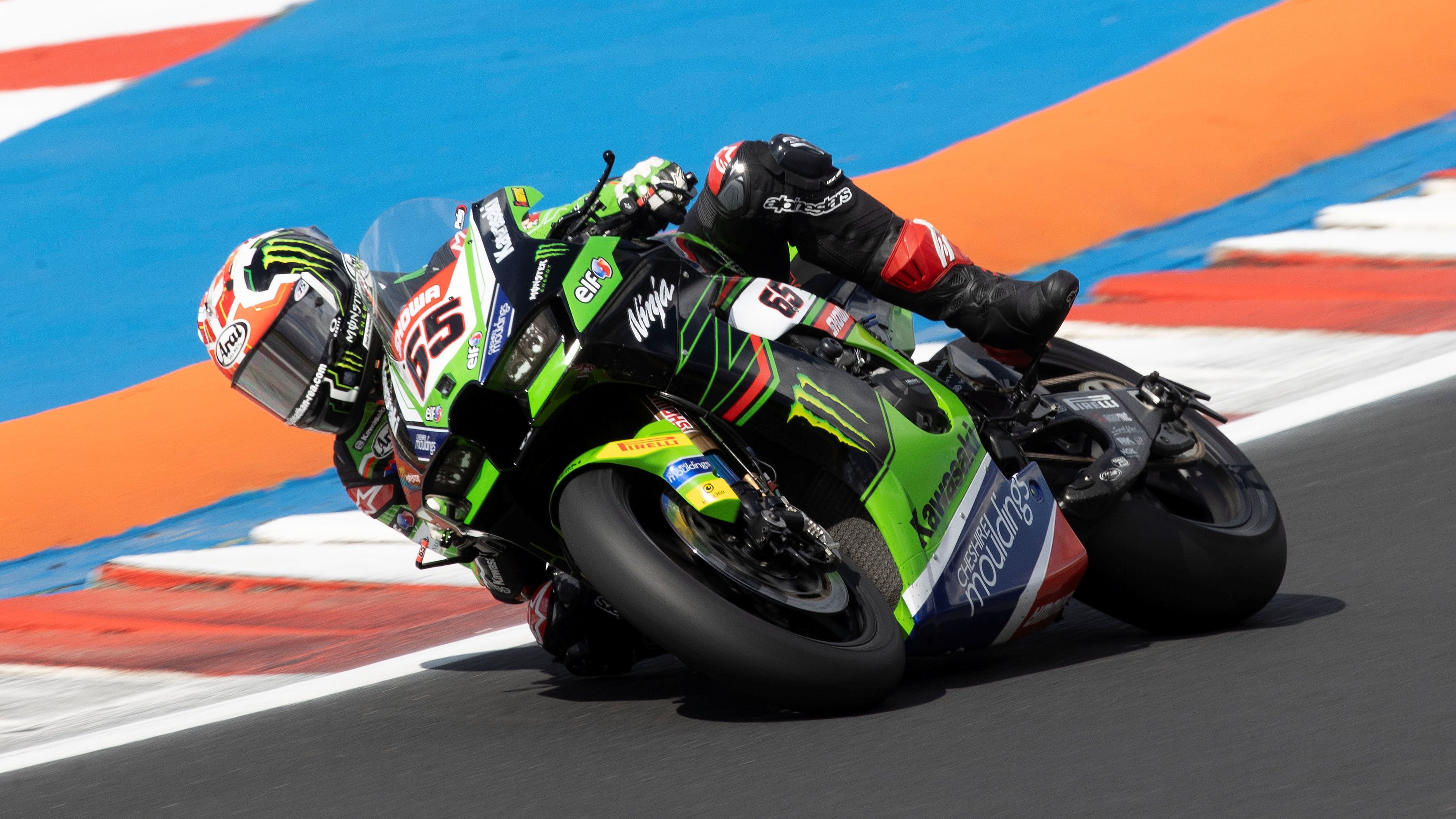 Jonathan Rea ha hecho historia ganando en Most para superar a Giacomo Agostini