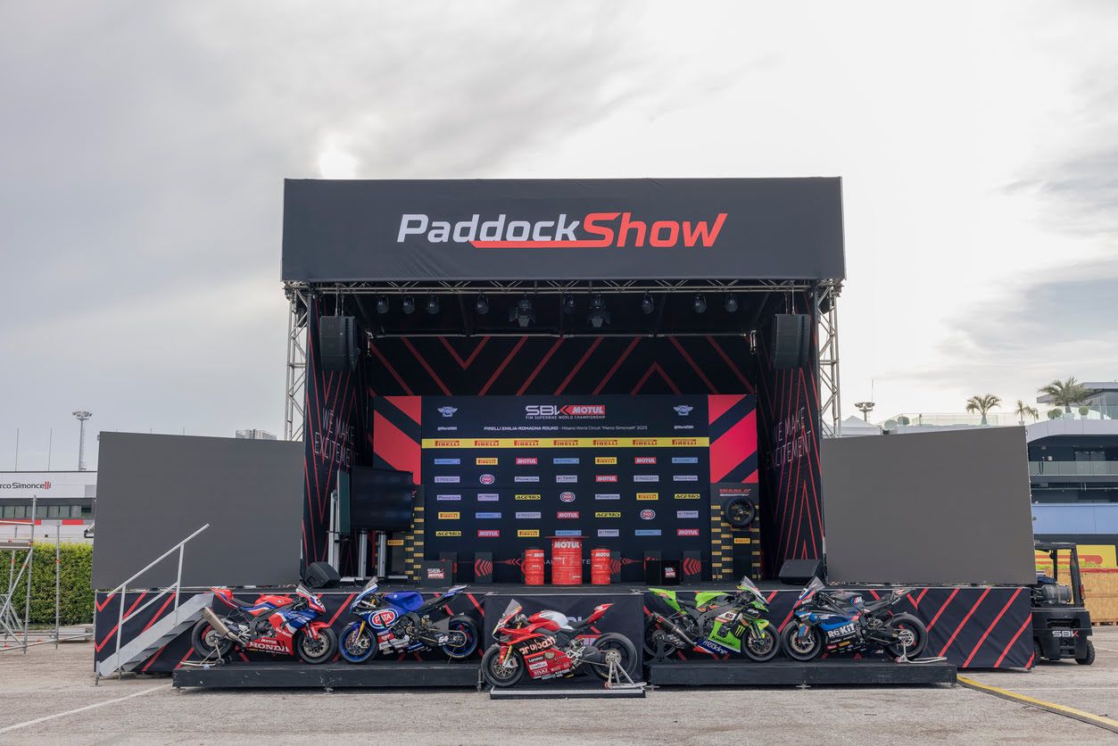 Qué es el paddock de MotoGP