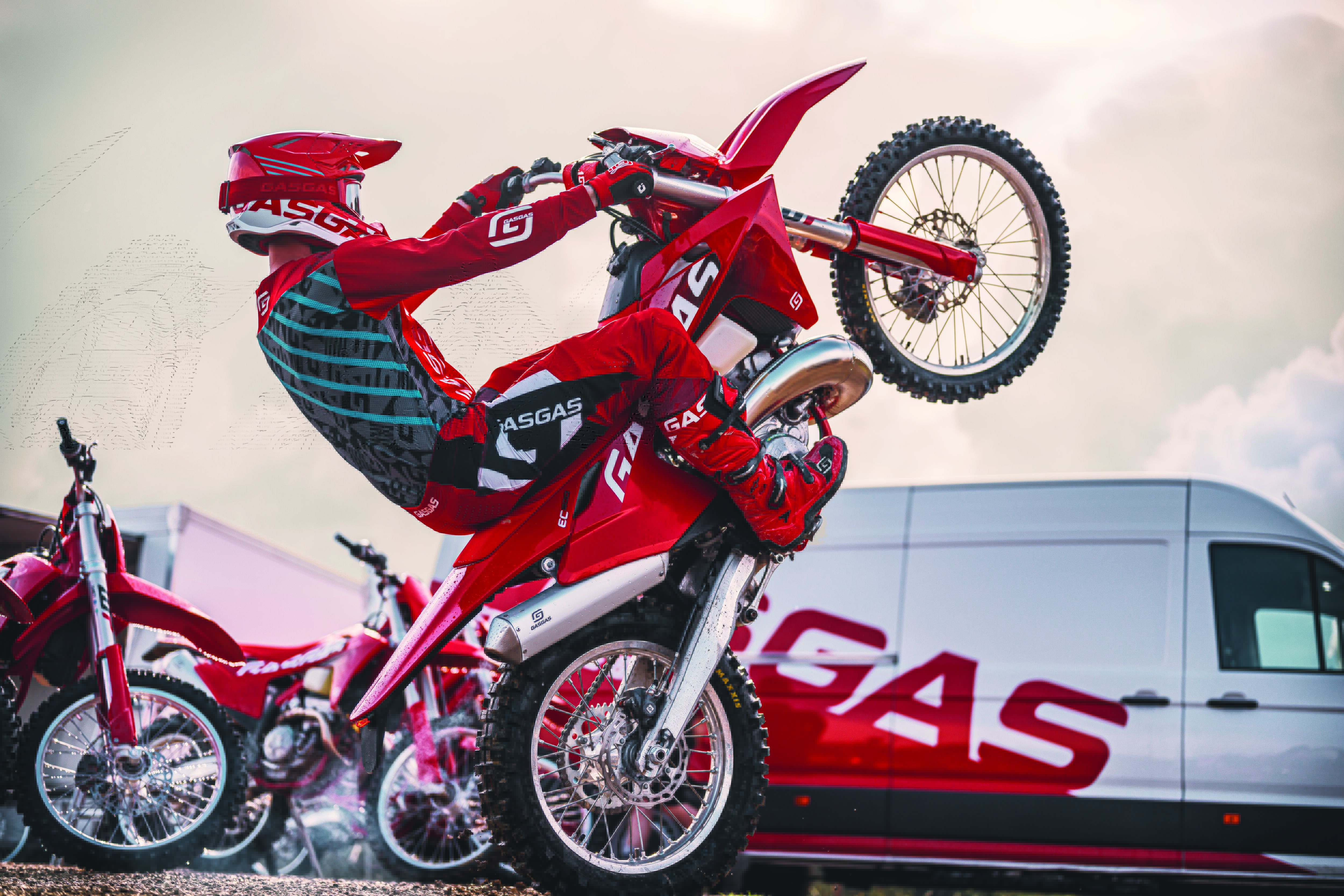 GASGAS EC 2024. Todo nuevo en las enduro 2T y 4T