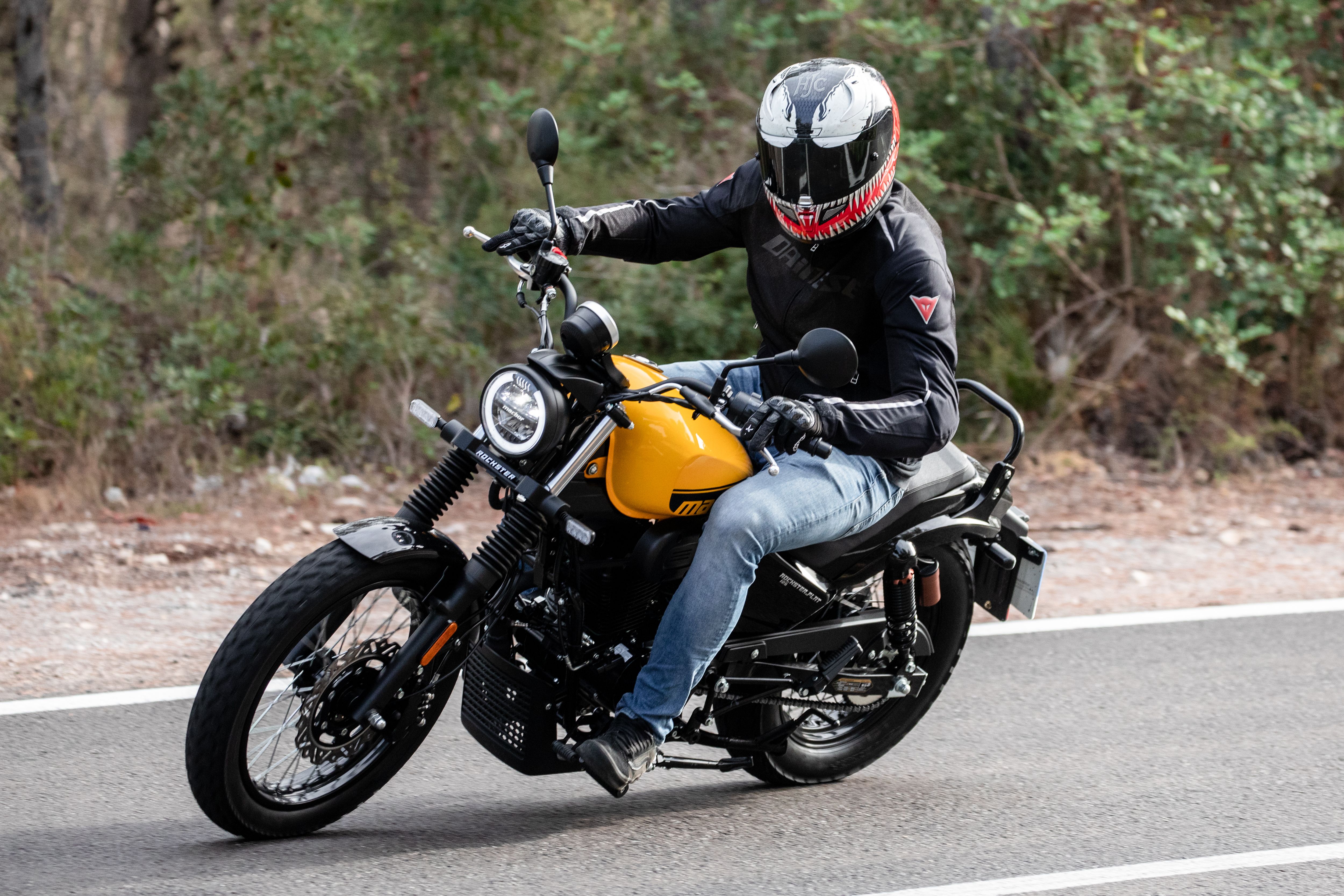 Macbor Rockster125 flat accion (2)