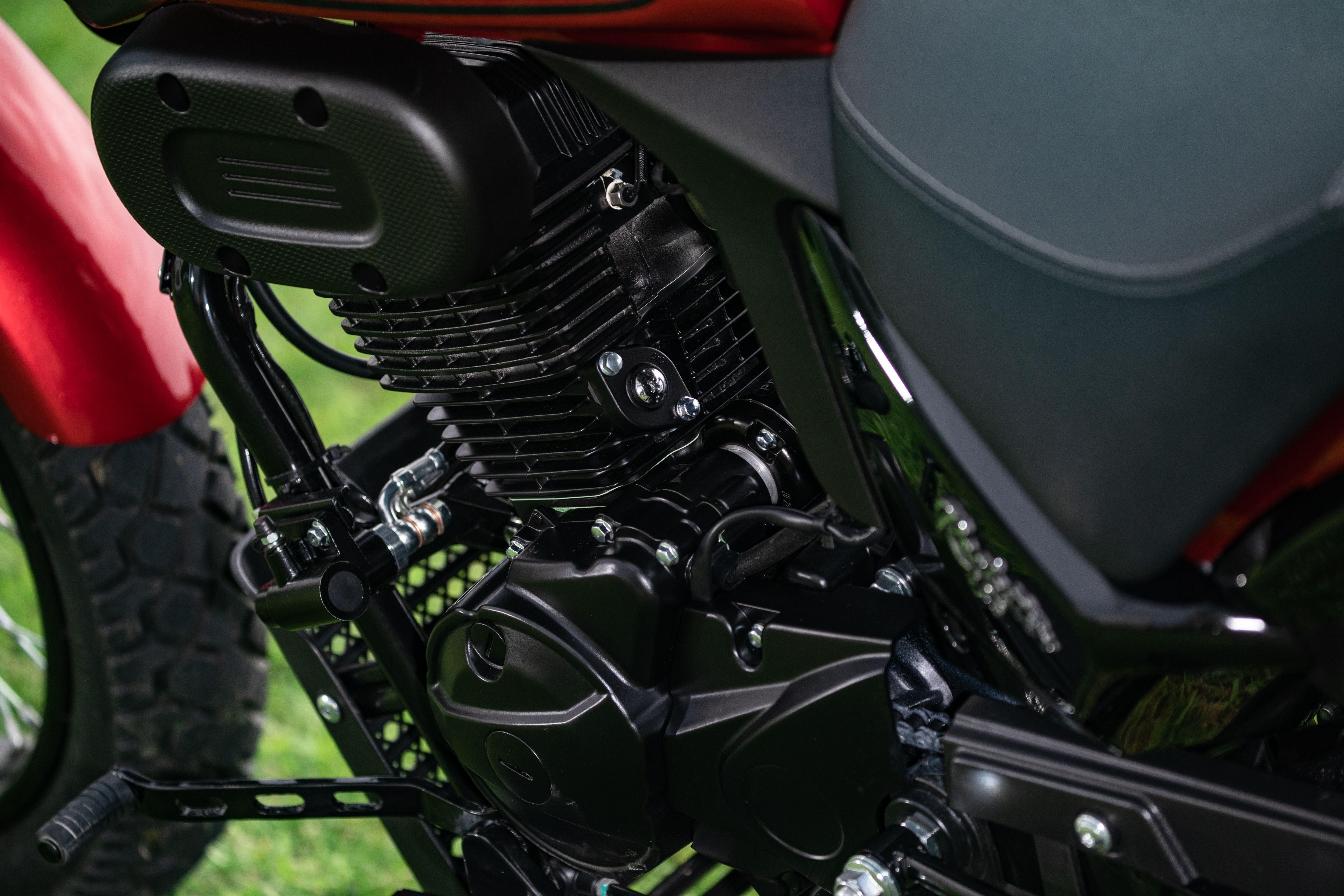 Macbor Rockster125 z detalles (18)