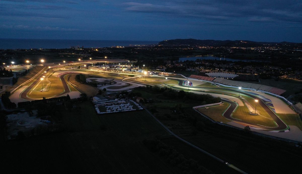 El trazado de Misano por la noche El trazado de Misano por la noche