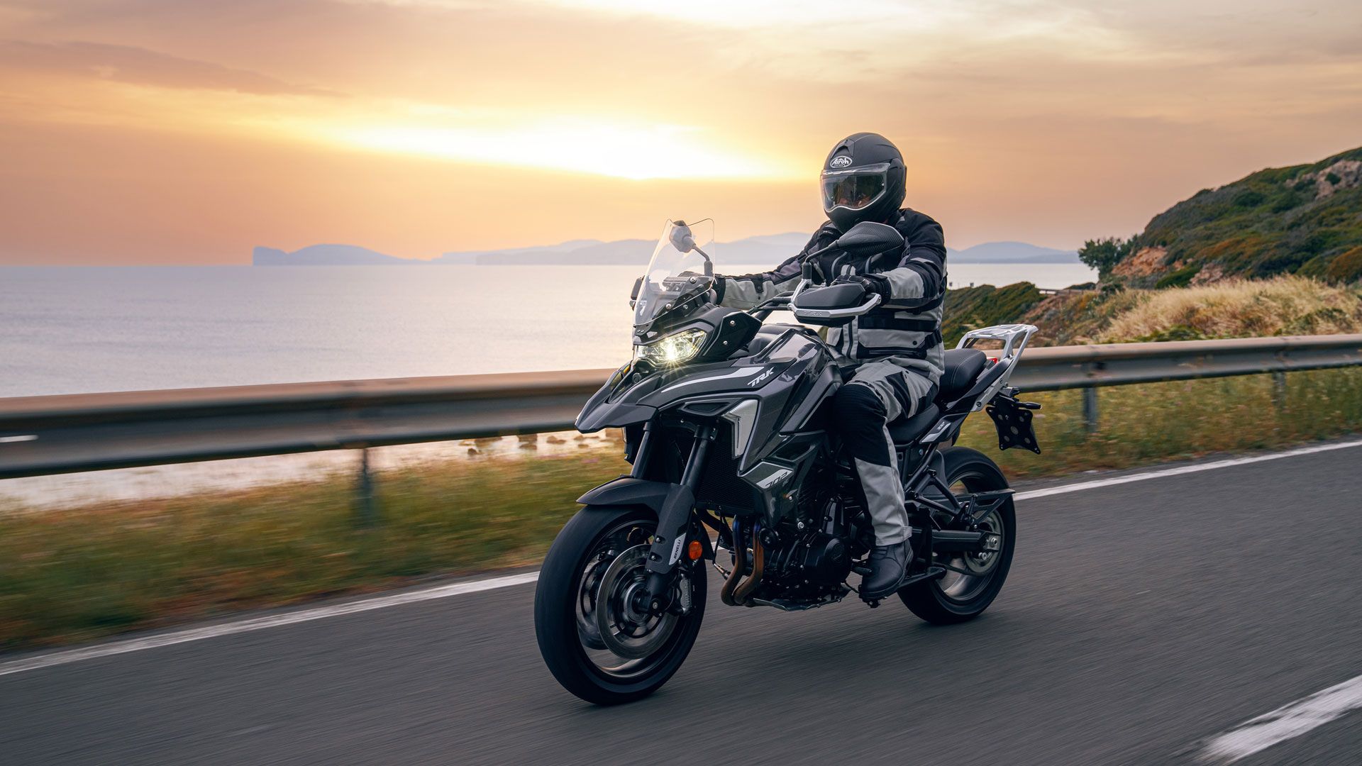 Benelli TRK 702 2023 (4)