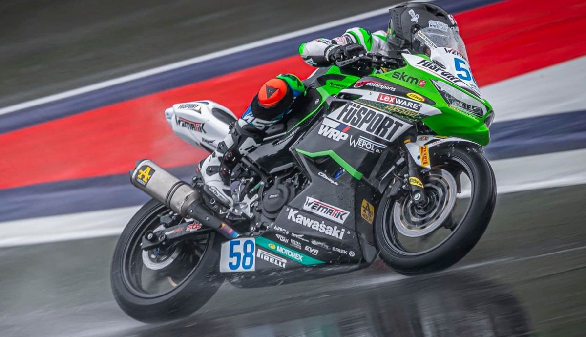 Íñigo Iglesias ha recuperado el liderato en Supersport 300