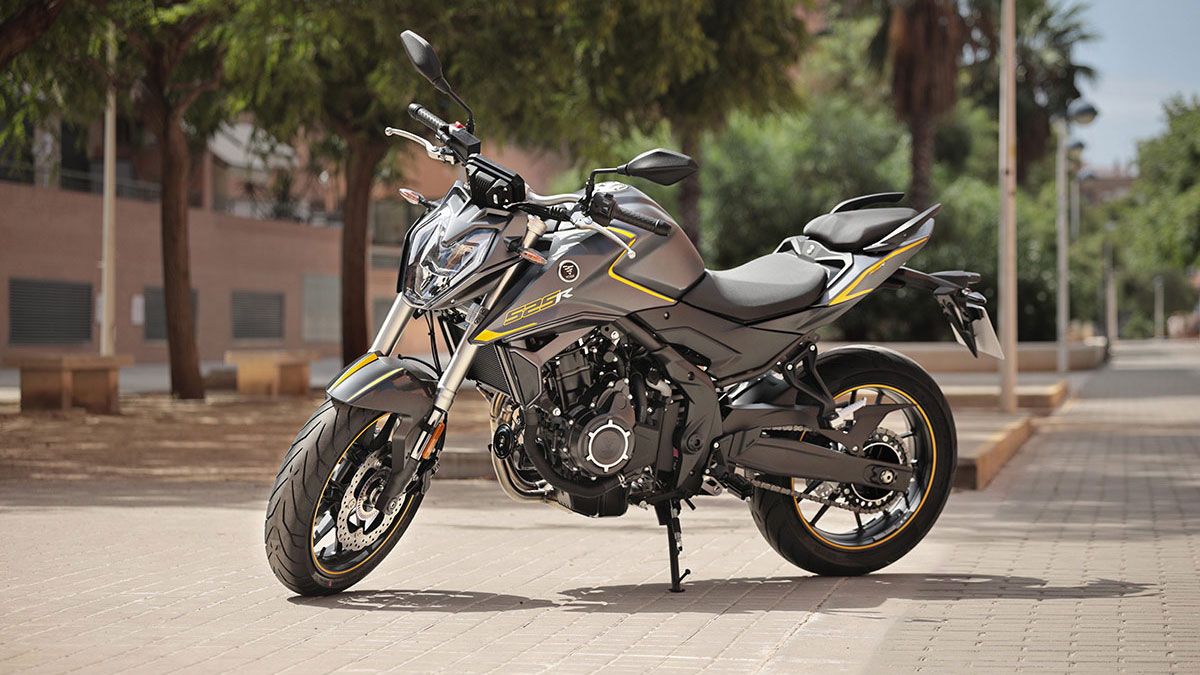 Voge 525R 2023 Estatica (6)