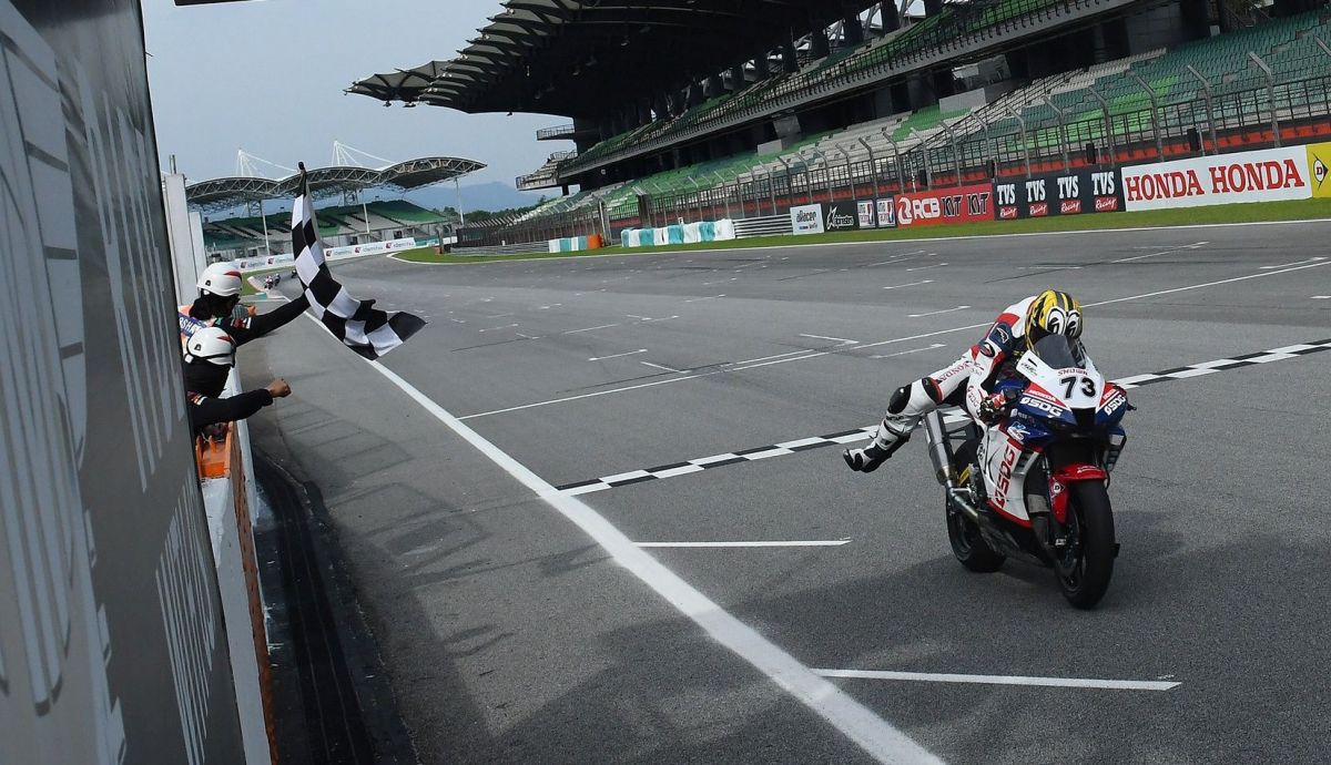 Haruki Noguchi gana una carrera en el Asia Superbike Haruki Noguchi gana una carrera en el Asia Superbike