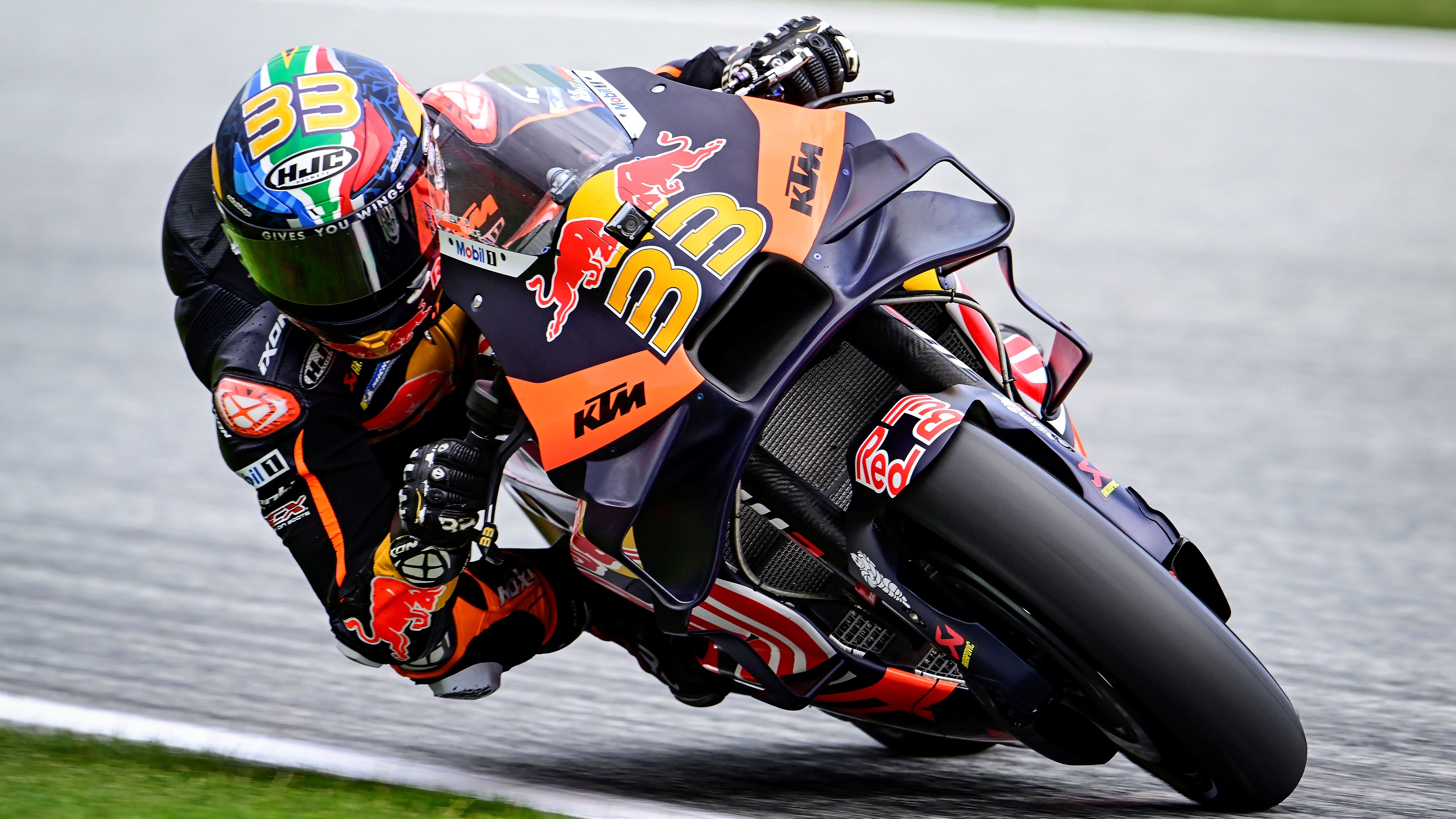 Brad Binder seguirá con el Red Bull KTM hasta MotoGP 2026