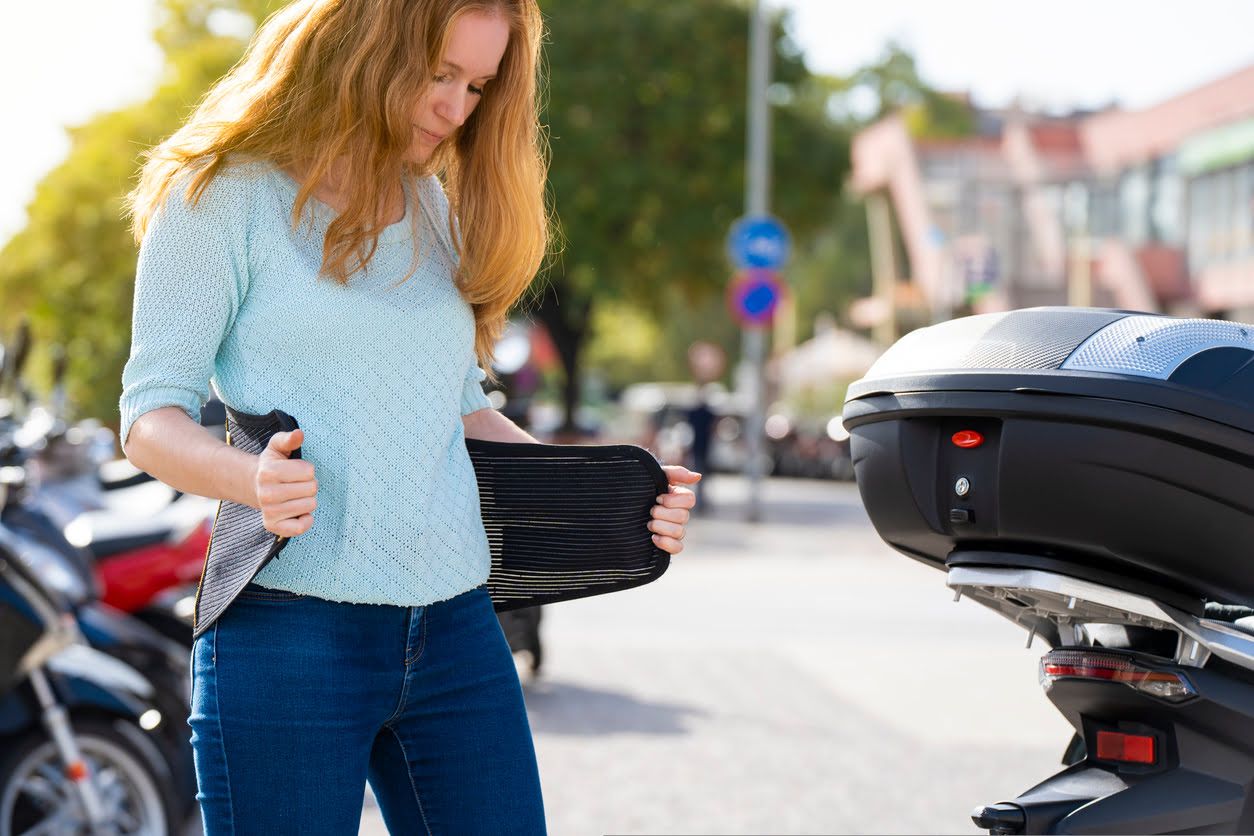 Faja para moto, ¿para qué sirve? Tipos