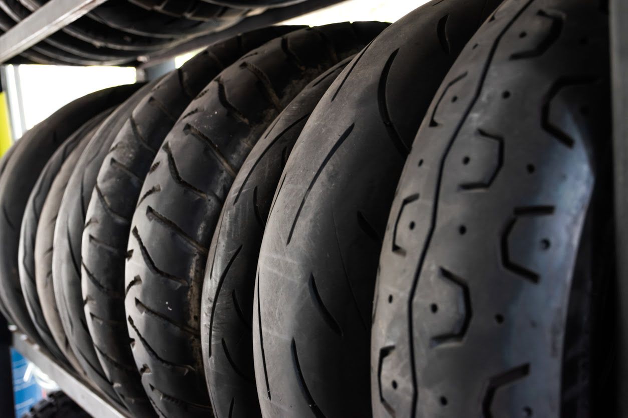 Cambiar la medida de neumáticos de la moto