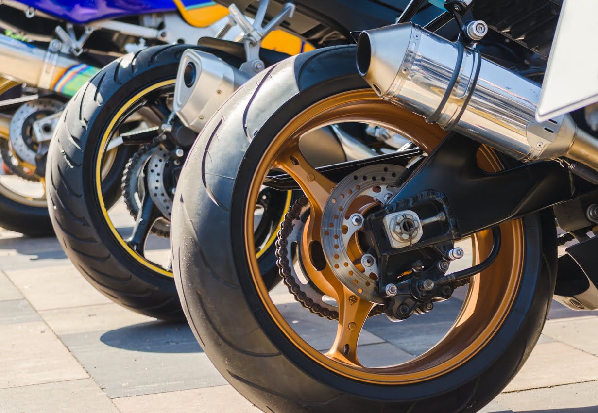 Cómo hacer que los neumáticos de motos duren más