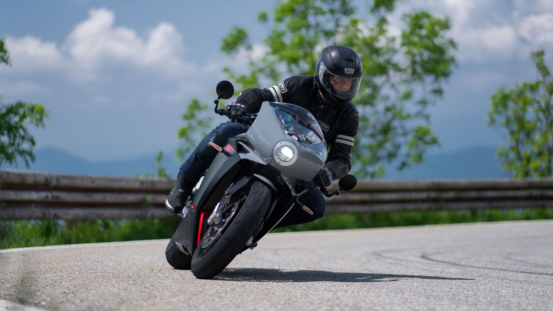 MV Agusta KTM 2023 03