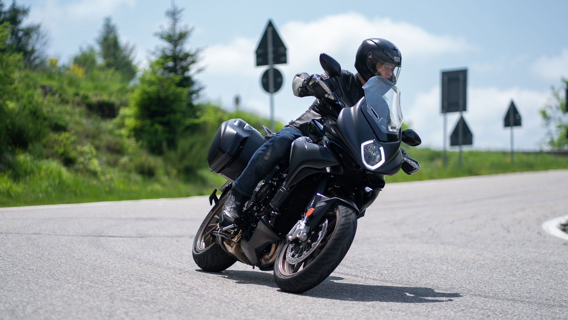 MV Agusta KTM 2023 06