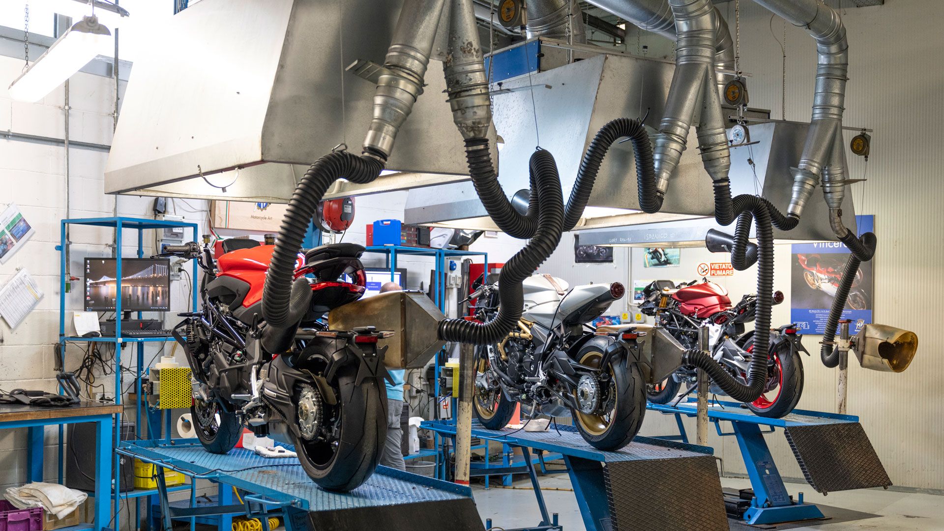MV Agusta KTM 2023 23