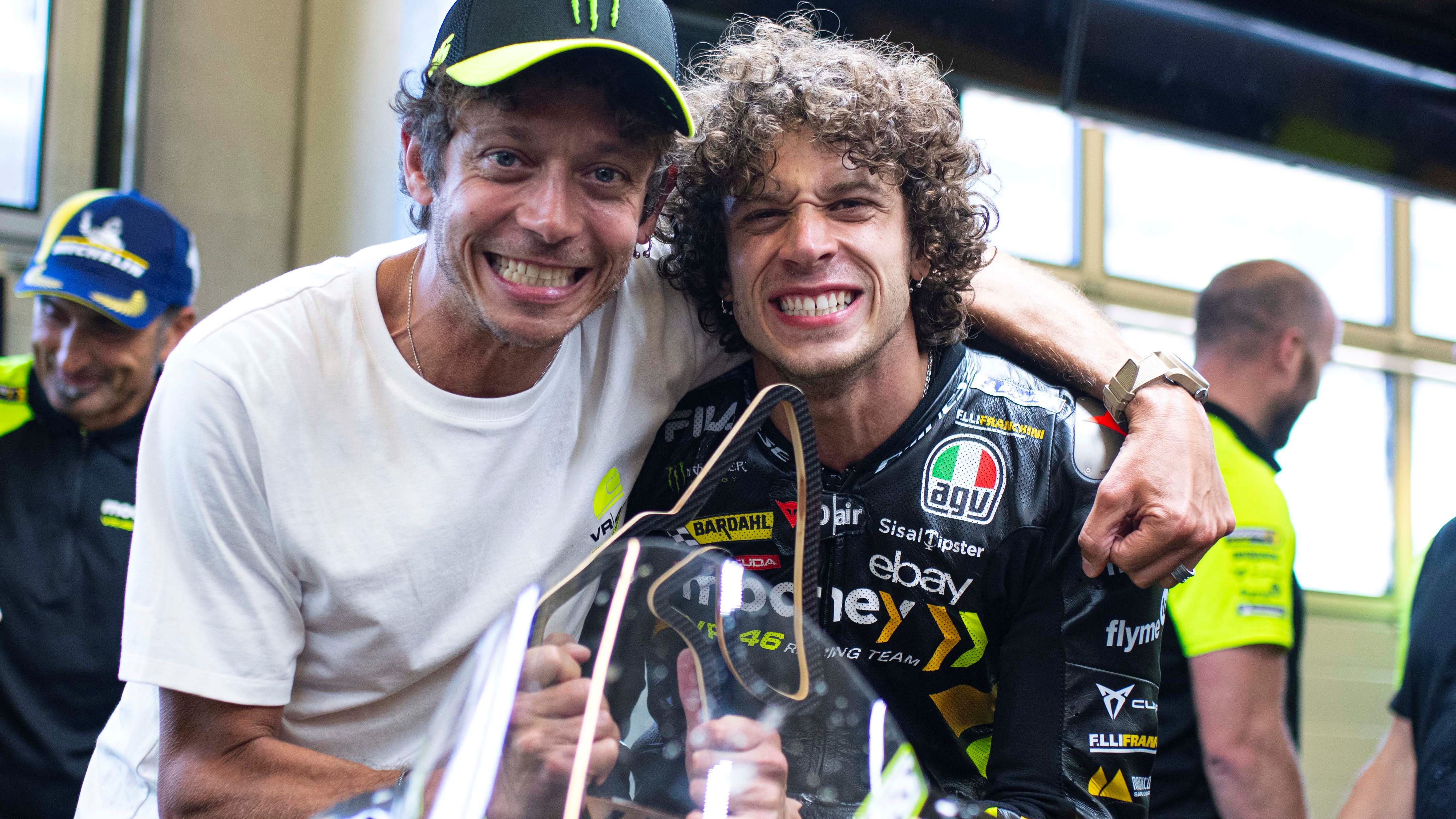 Marco Bezzecchi seguirá en MotoGP 2024 con el VR46, el equipo de Valentino Rossi