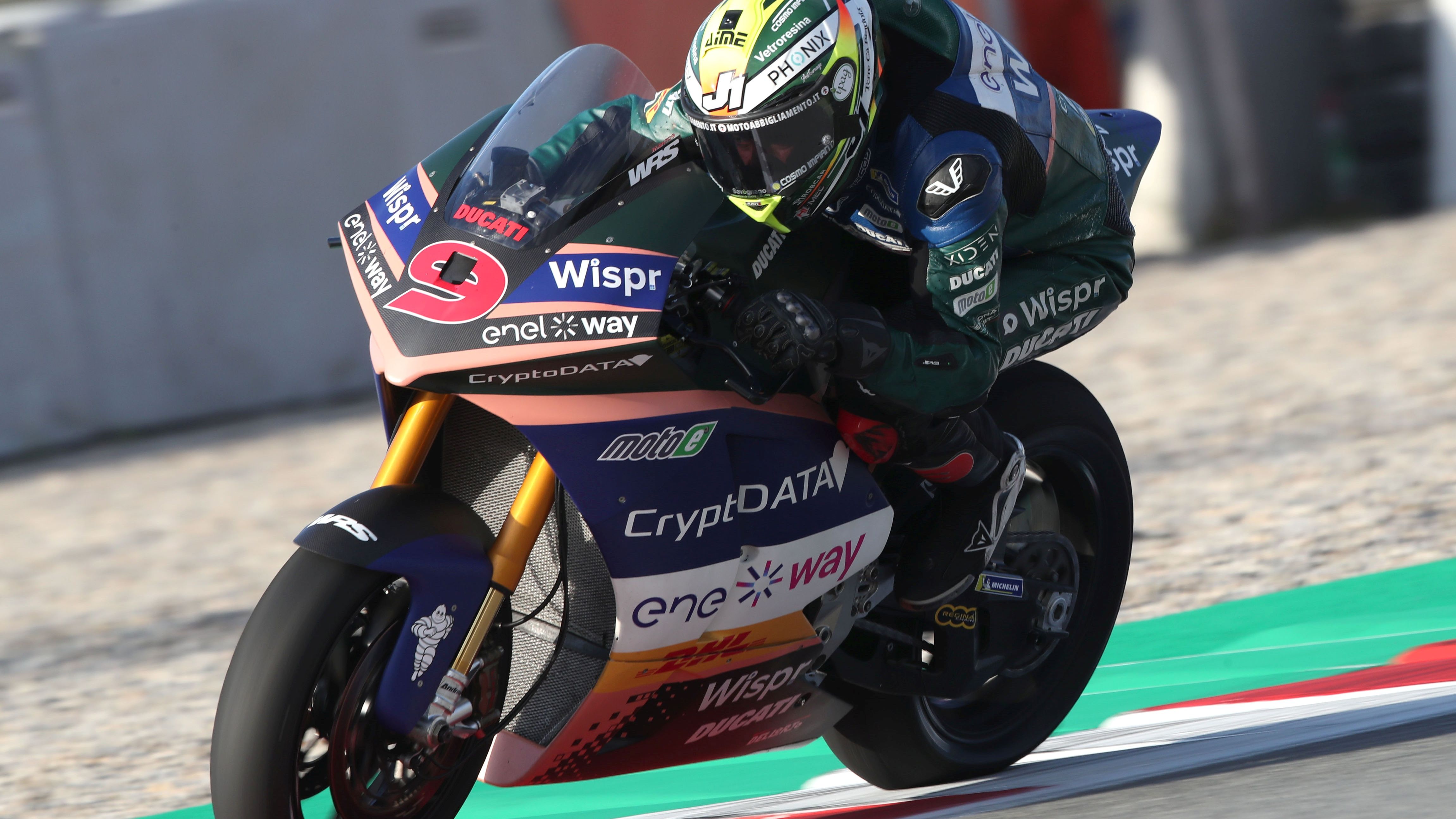 Andrea Mantovani se ha impuesto en la primera carrera de MotoE en Catalunya