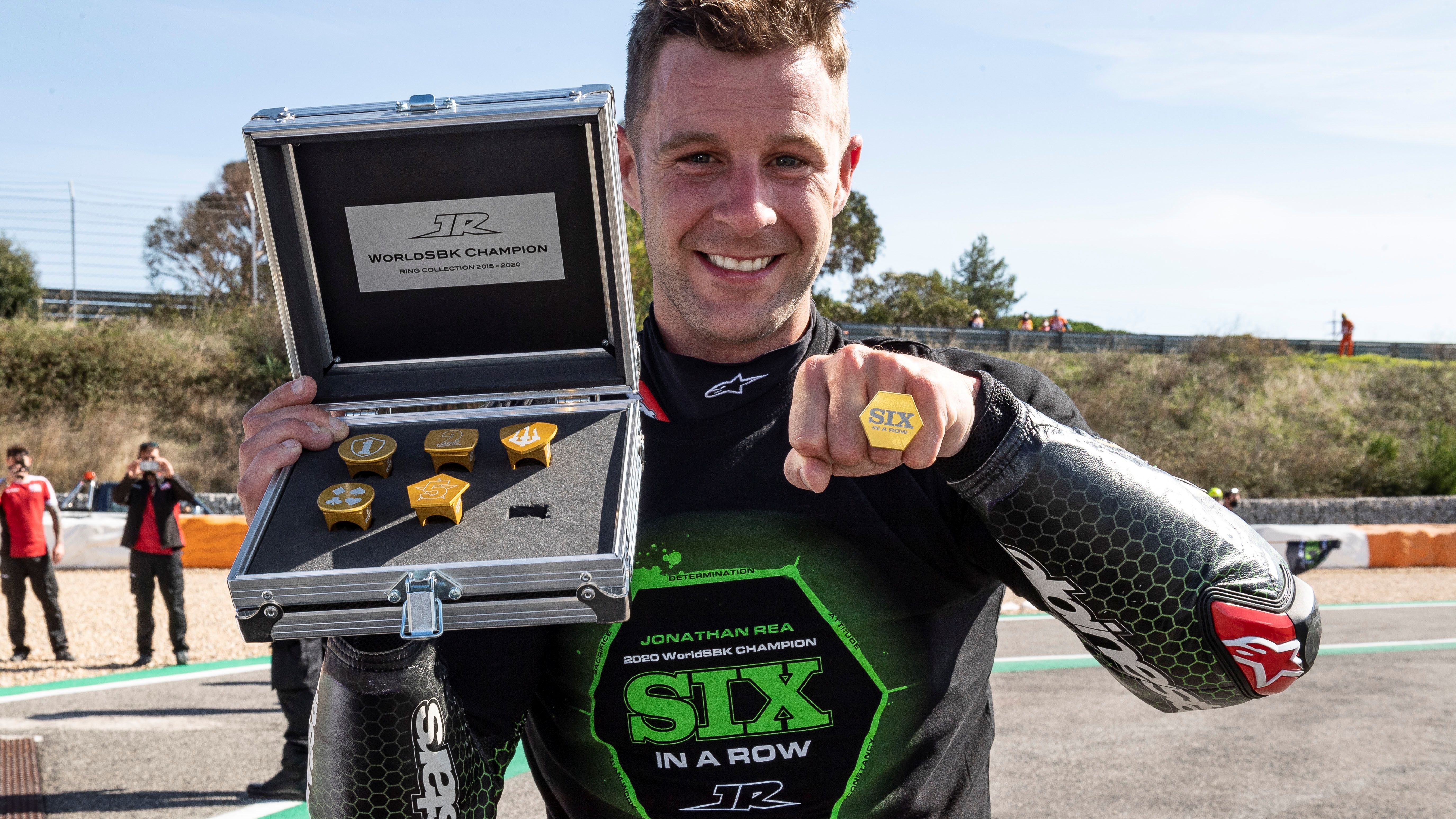 Jonathan Rea se despide de Kawasaki con seis títulos mundiales de Superbike