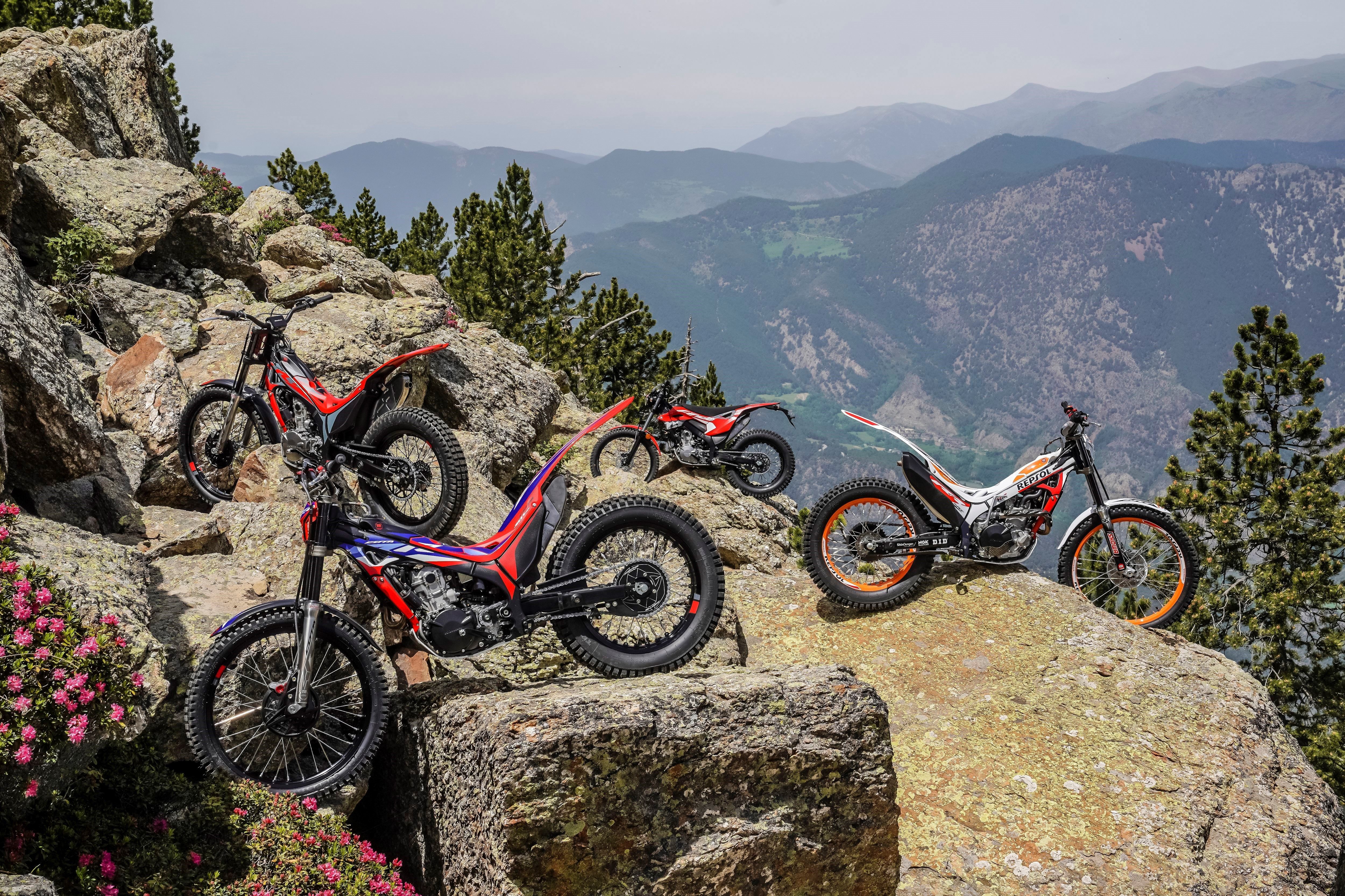 Fotos Gama Montesa Cota 4RT y 4Ride 2024