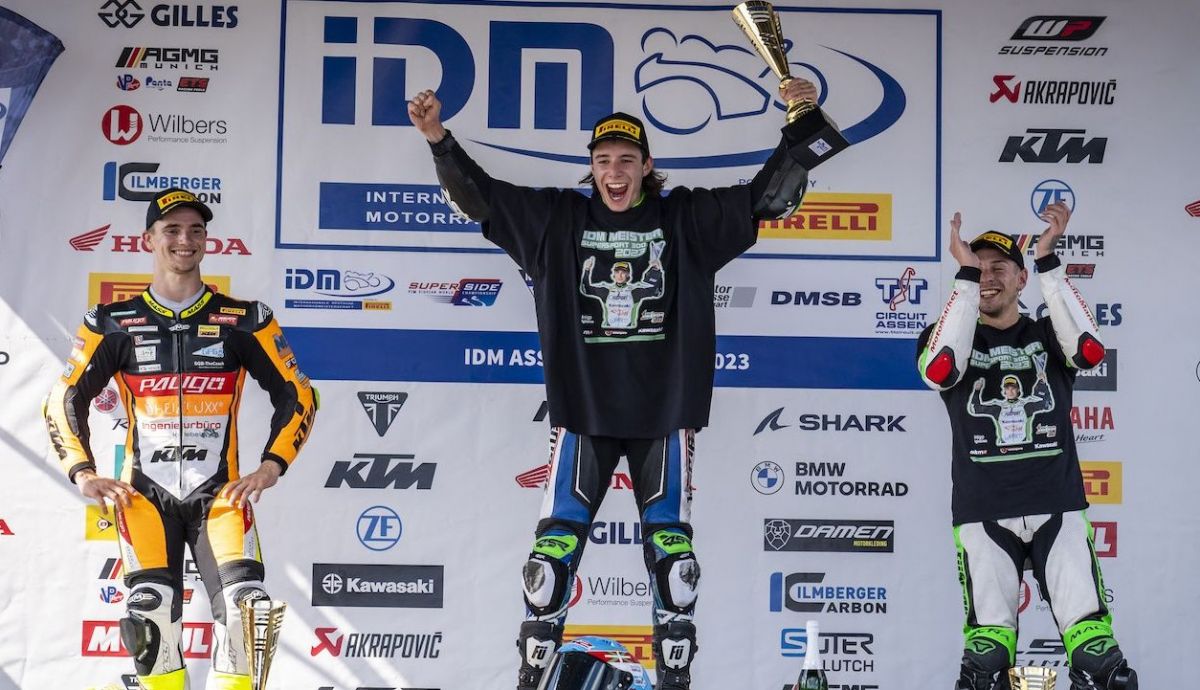 Íñigo Iglesias es el campeón del IDM Supersport 300 2023 Íñigo Iglesias es el campeón del IDM Supersport 300 2023