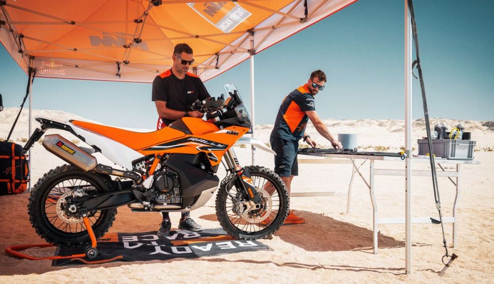 MY24 KTM 890 ADVENTURE R RALLY 6