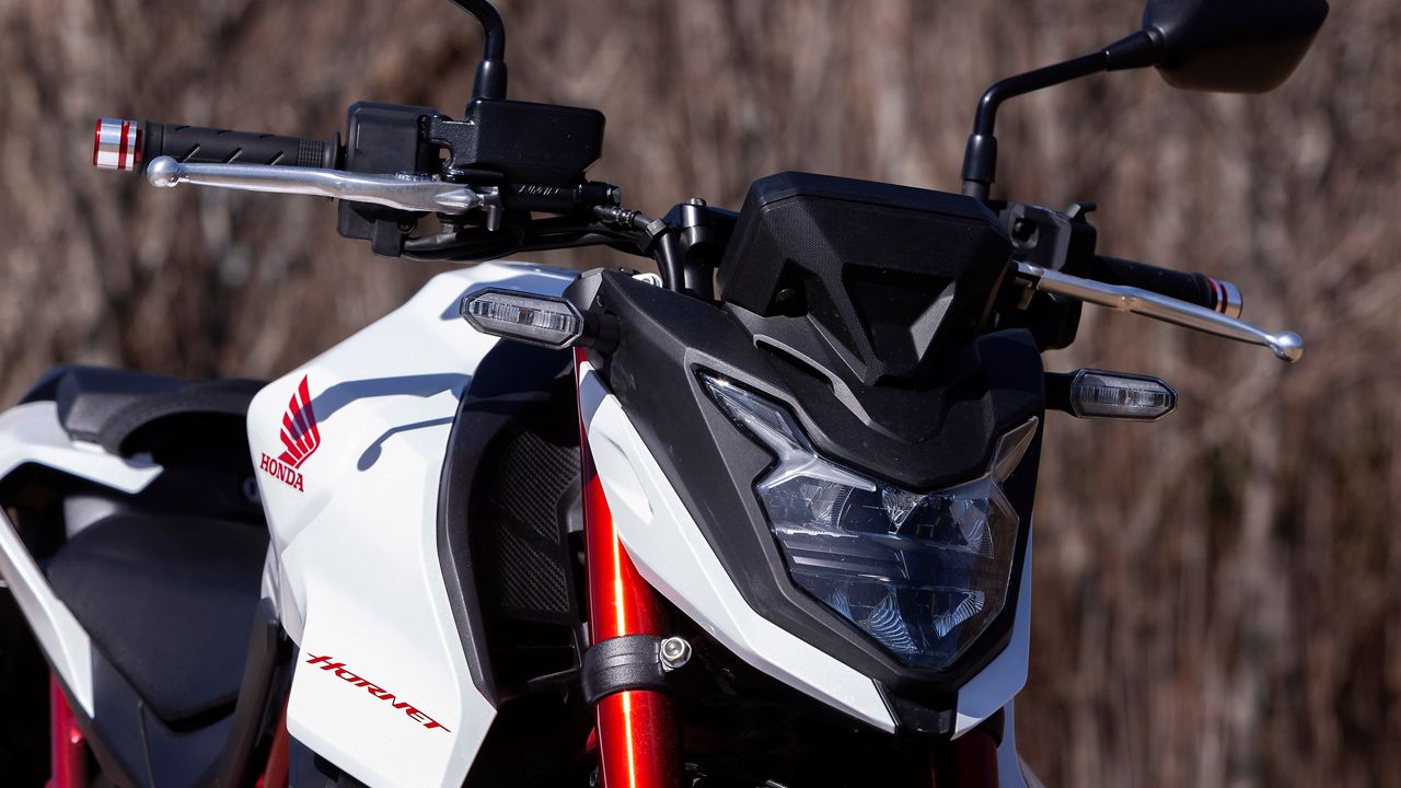Honda CB750 Hornet 2023 (5)