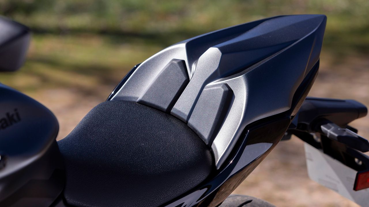 Kawasaki Z650 2023 Detalles (9)
