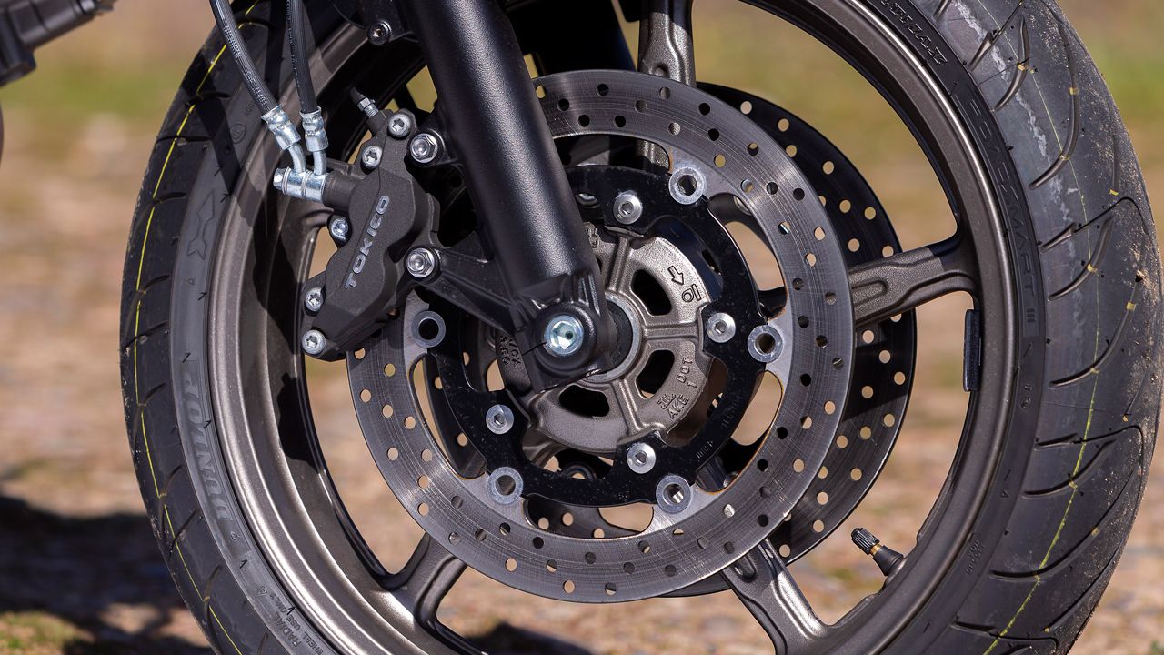 Suzuki SV650 2023 Detalles (4)