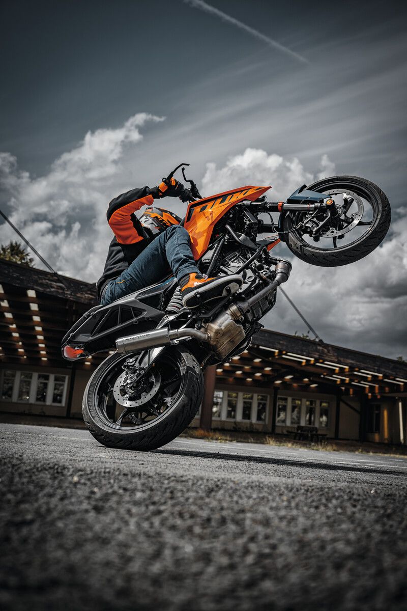 Fotos KTM 125 / 390 Duke 2024