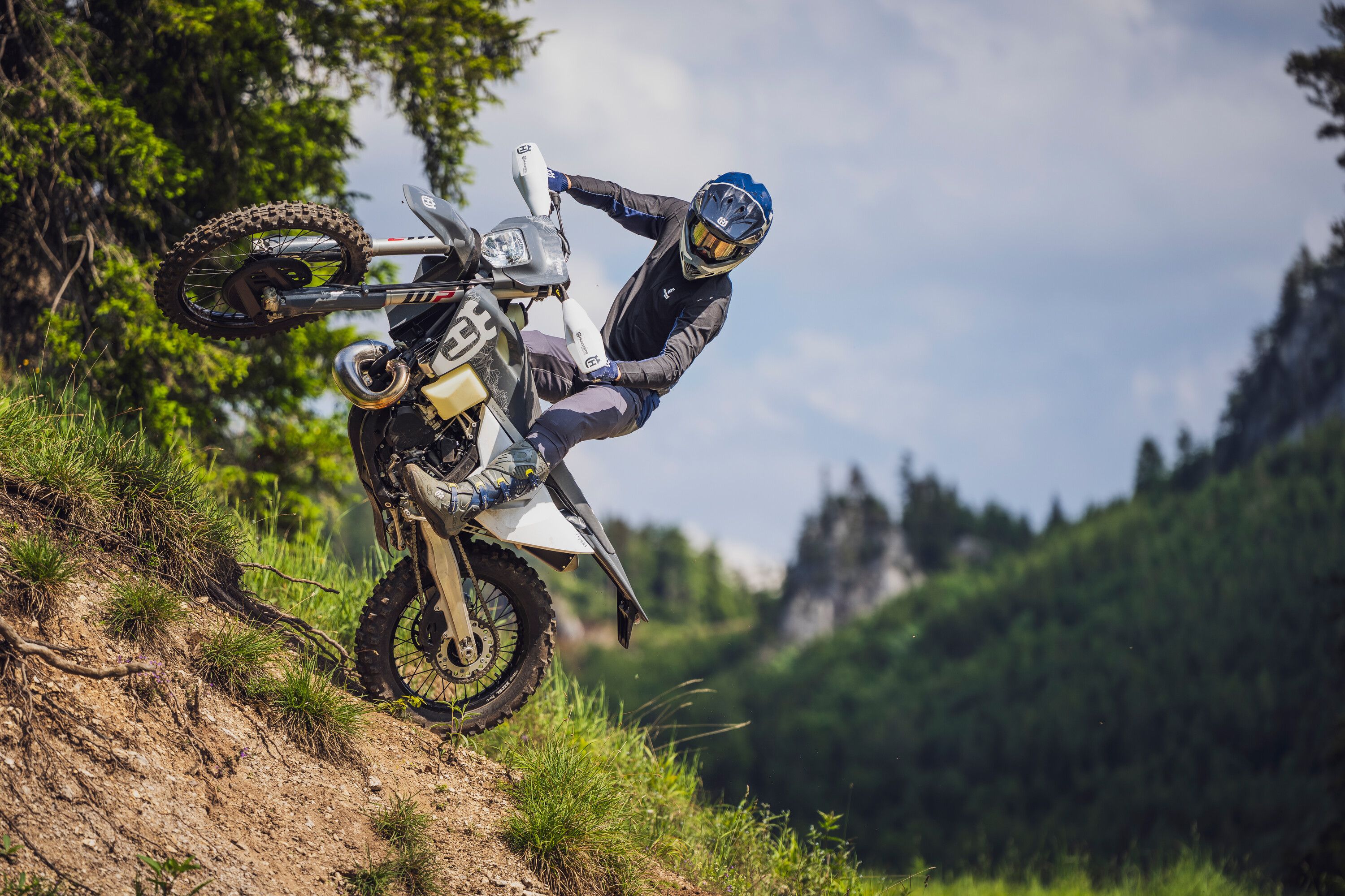 Husqvarna Enduro Pro 2024. Las enduro TE 300 y FE 350 en configuración top
