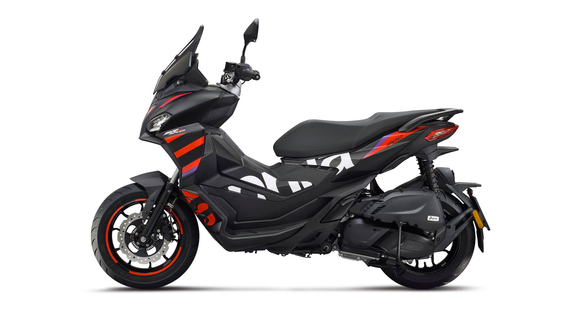 Aprilia SR GT Replica 2023 Estudio (4)