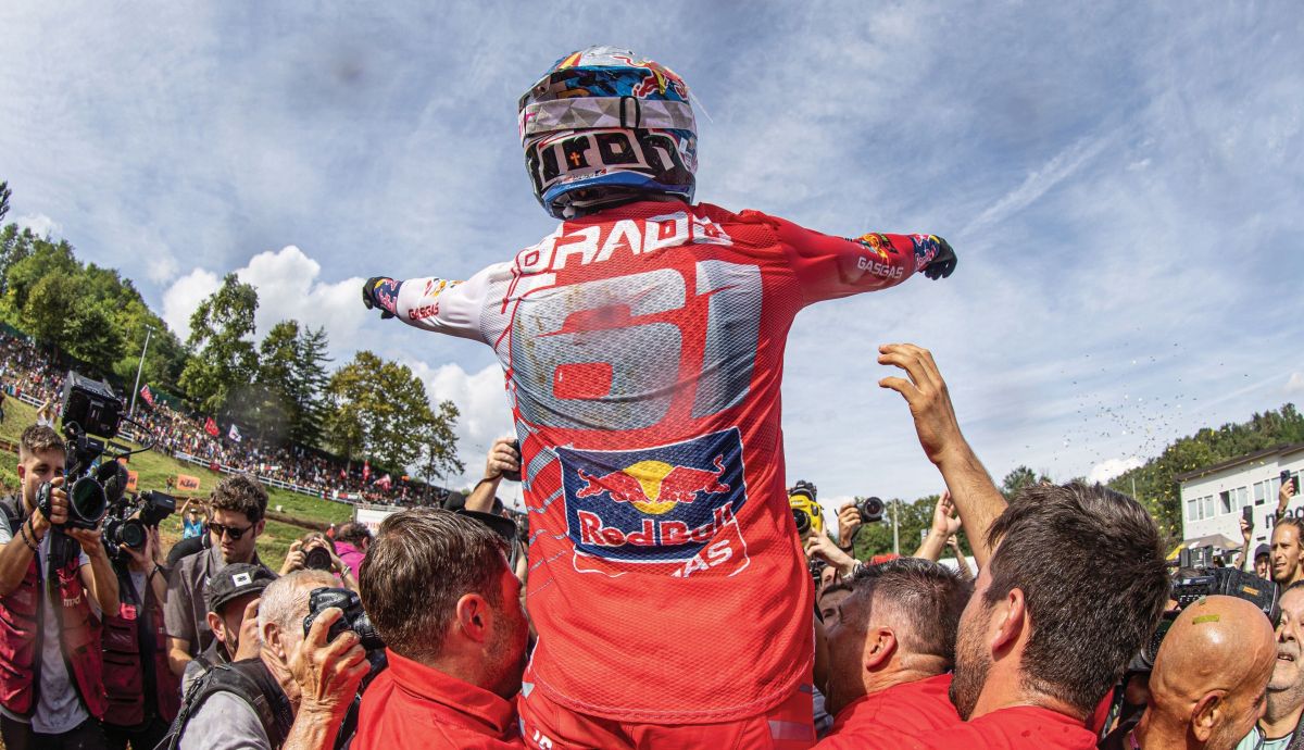 Jorge Prado celebra el título mundial de MXGP 2023 Jorge Prado celebra el título mundial de MXGP 2023